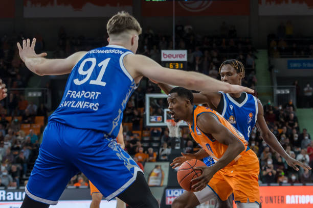 成为巴萨中 成为巴萨中