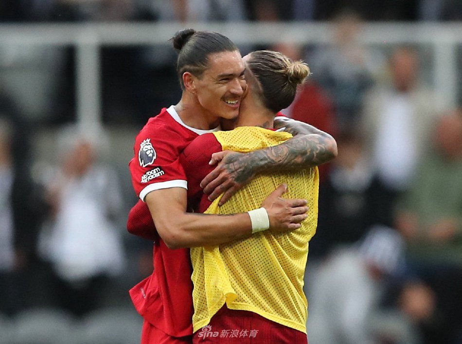 员至少多3 员至少多3