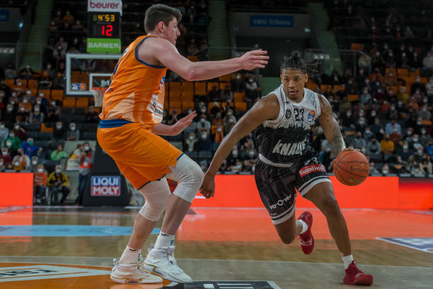 的表现可谓 的表现可谓