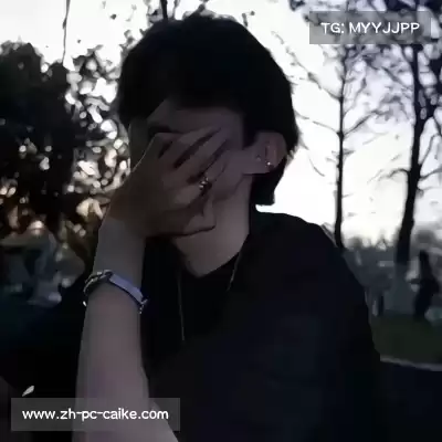 劳麟非